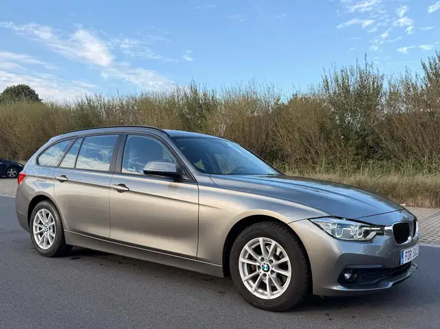 BMW 316 D Touring | 2019 | 99.525 KM | LED | NAVI | LEDER | TREKHAAK | PDC | ZETELVERWARMING