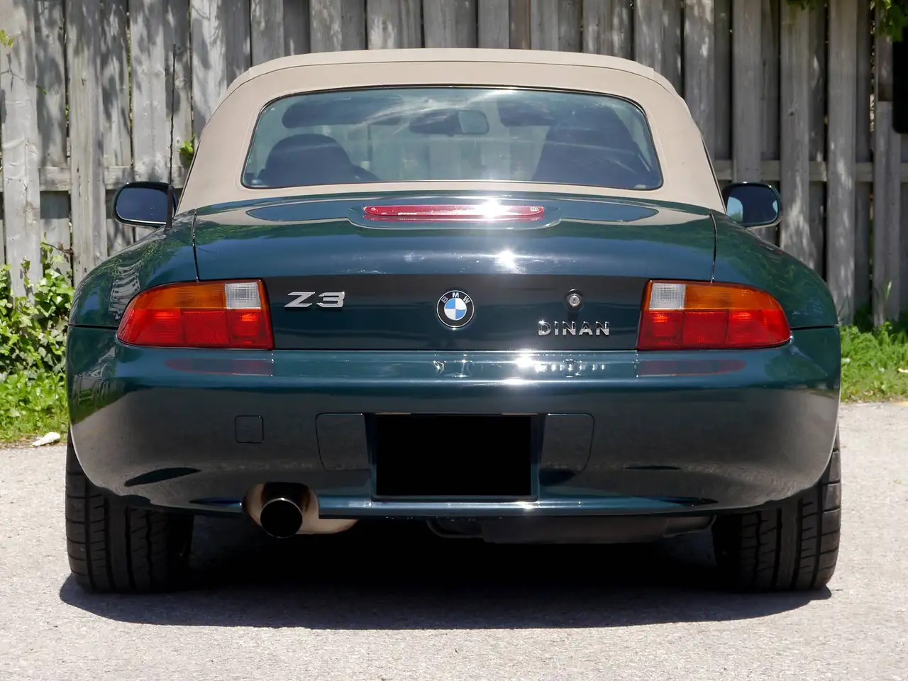 BMW 3 Series снимка BMW 3 Series
