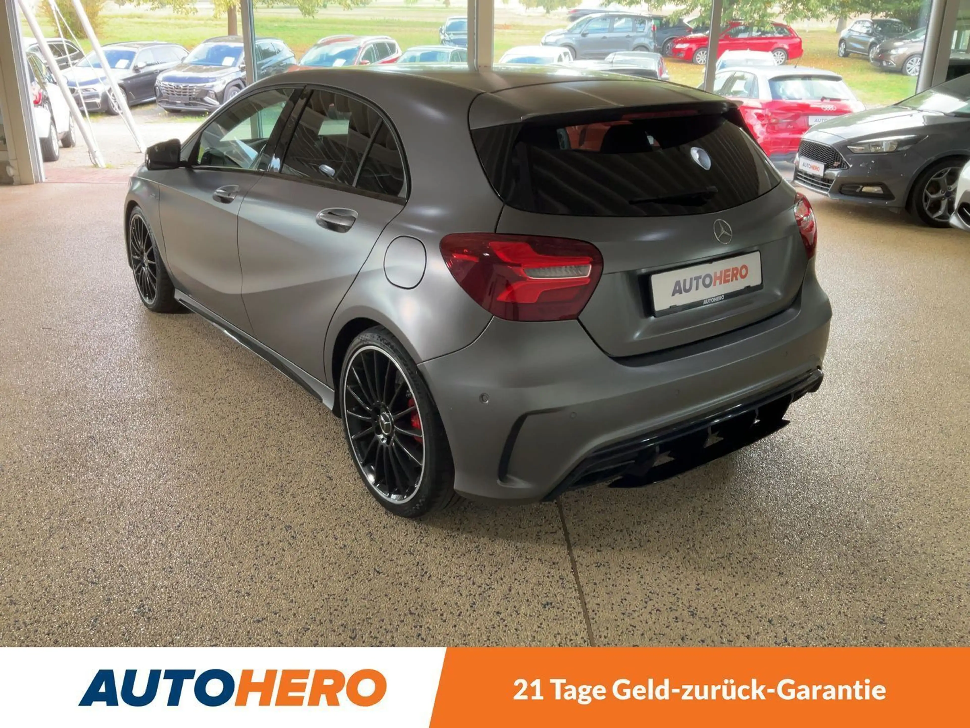 Mercedes-Benz A 45 AMG Aut.*LED*NAVI*CAM*ACC*PDC* — photo 4