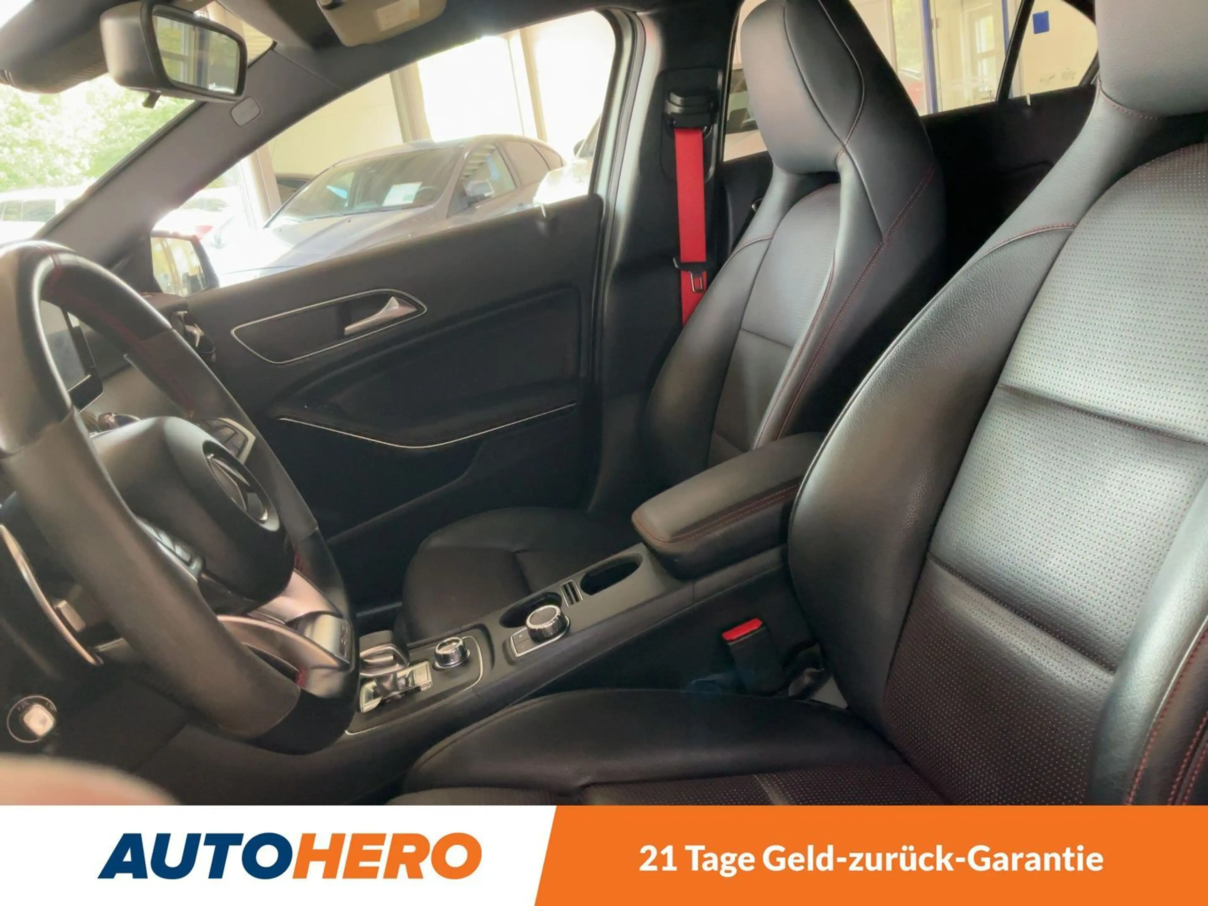 Mercedes-Benz A 45 AMG Aut.*LED*NAVI*CAM*ACC*PDC* — photo 10