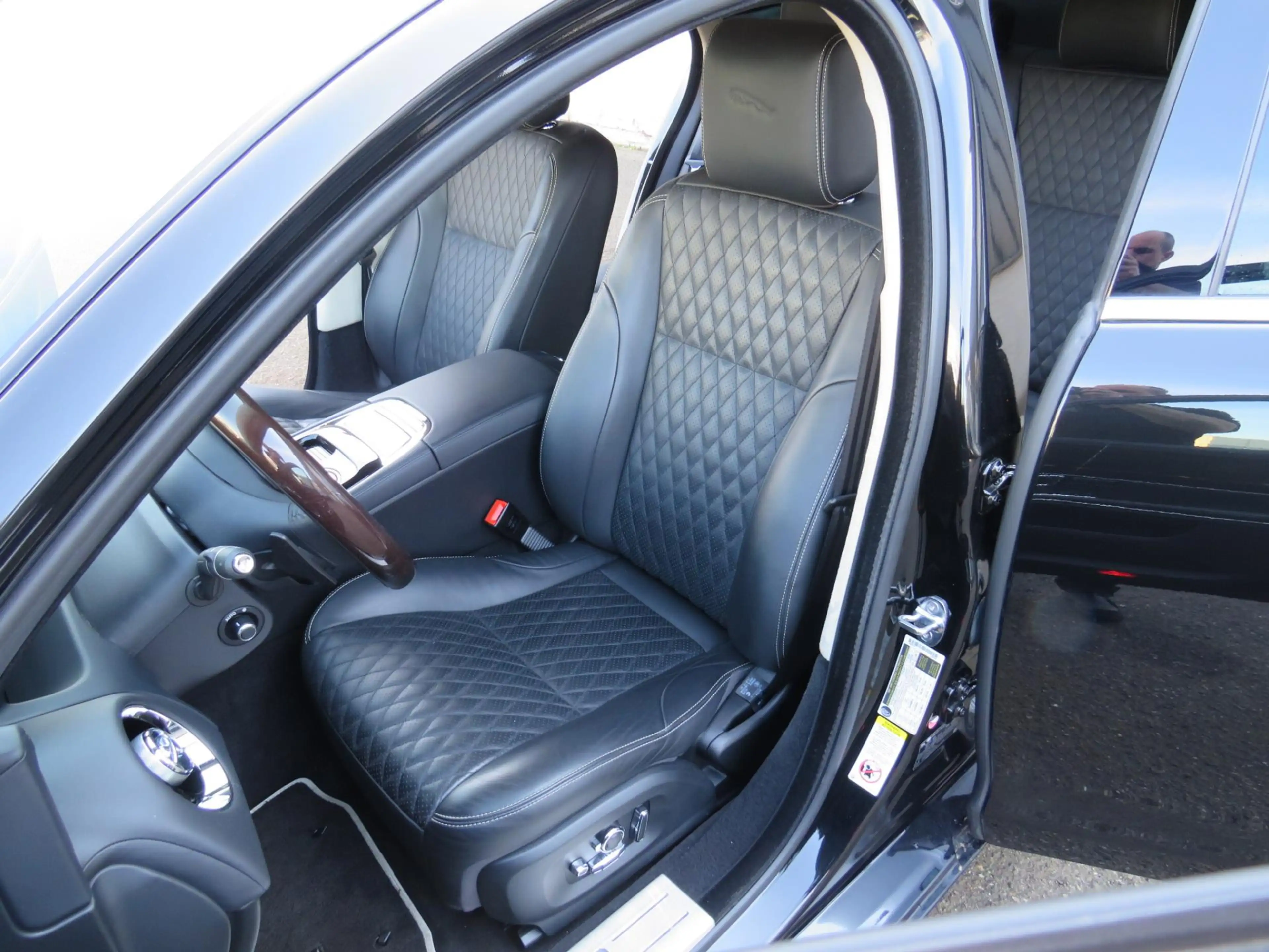 Jaguar XJ 5.0 V8 SC LWB — photo 3