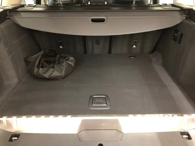BMW X3 view 10