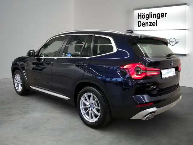 BMW X3 view 9
