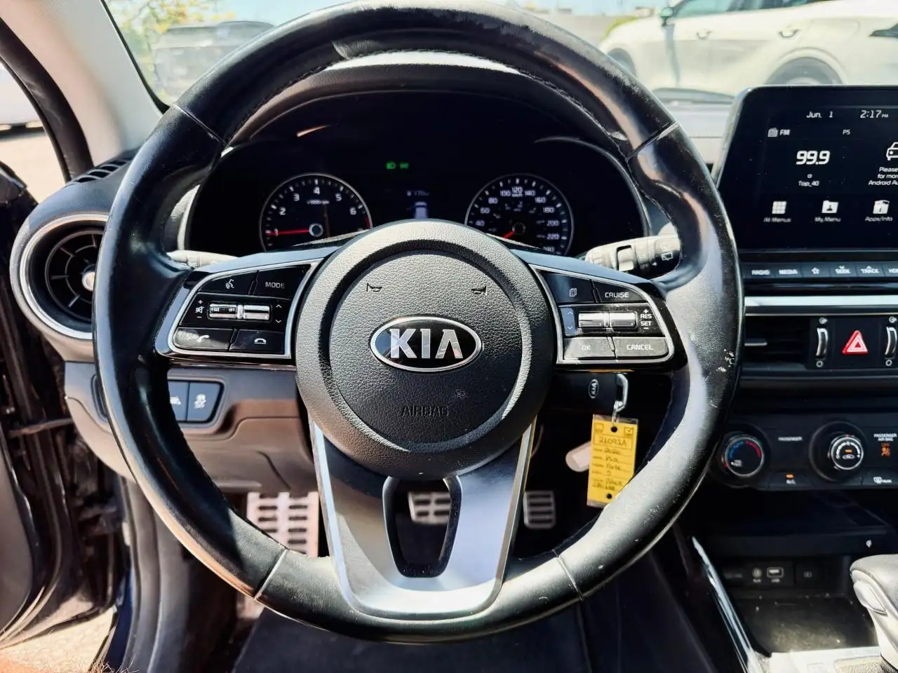 Kia Forte снимка Kia Forte