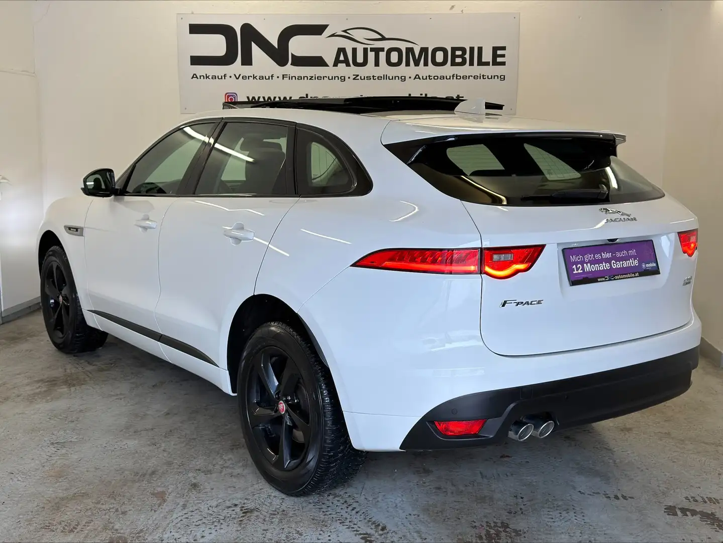 Jaguar F-Pace 20d AWD R-Sport Aut.*PANO*AHK*SHZ* Weiß - 2