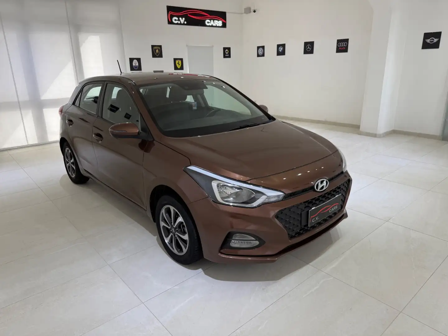 Hyundai i20 i20 1.2 5 porte Econext Connectline Brun - 1