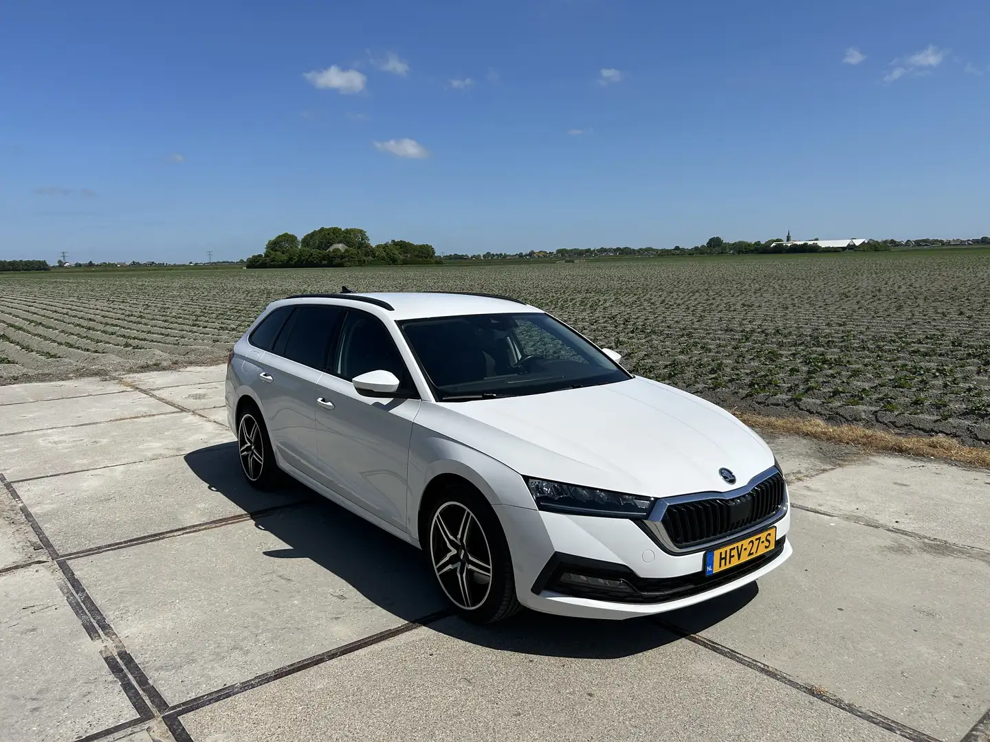 Skoda Octavia Combi 1.4 TSI iV DSG Ambition Wit - 1