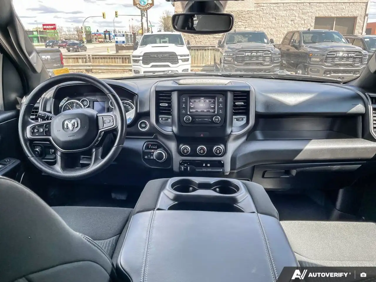 RAM 1500 снимка RAM 1500