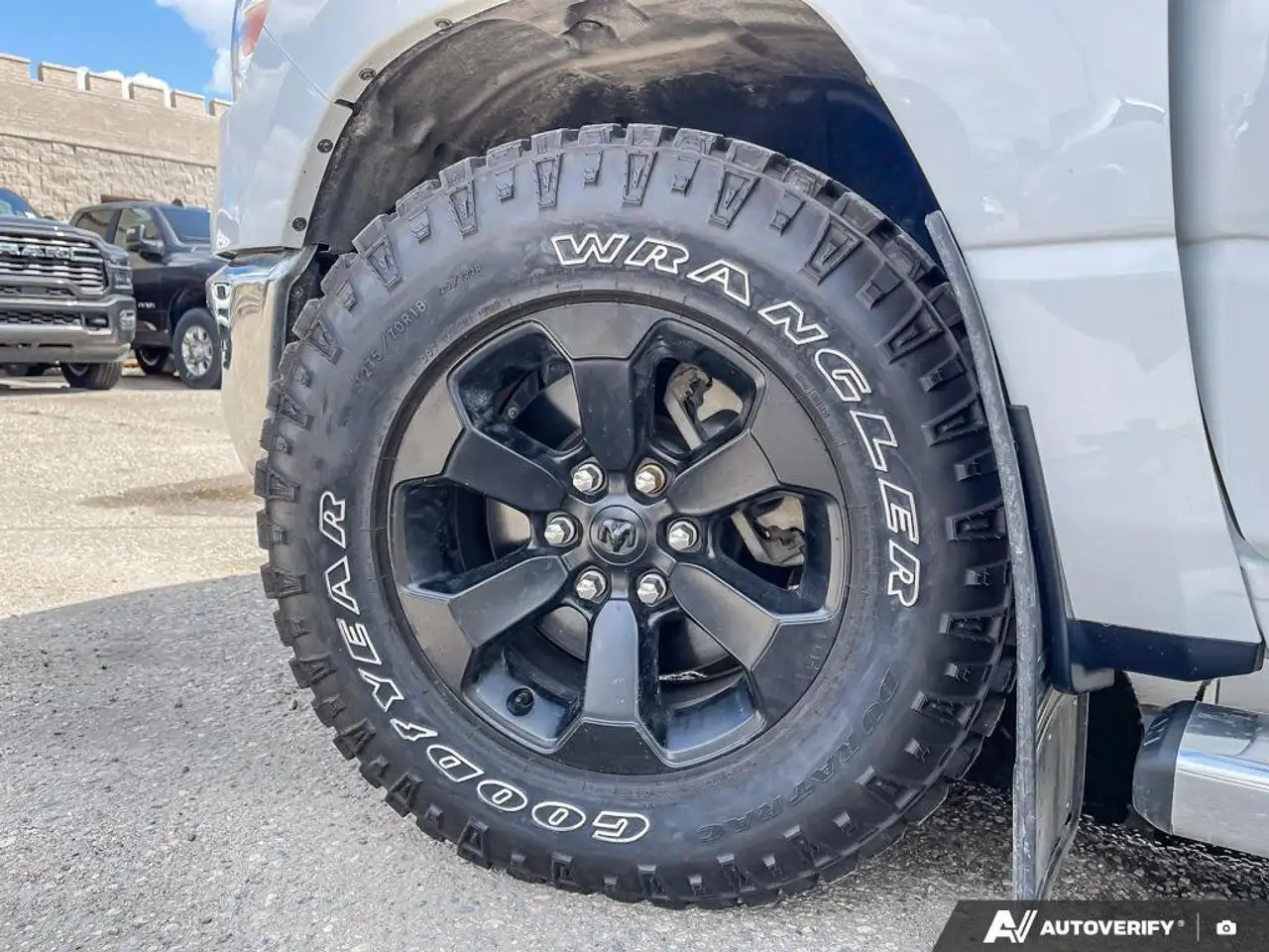 RAM 1500 снимка RAM 1500