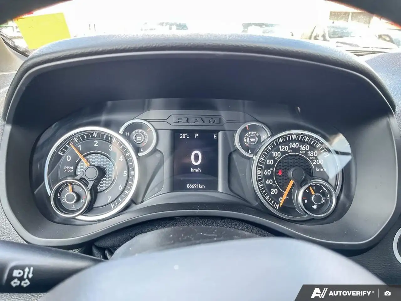 RAM 1500 снимка RAM 1500