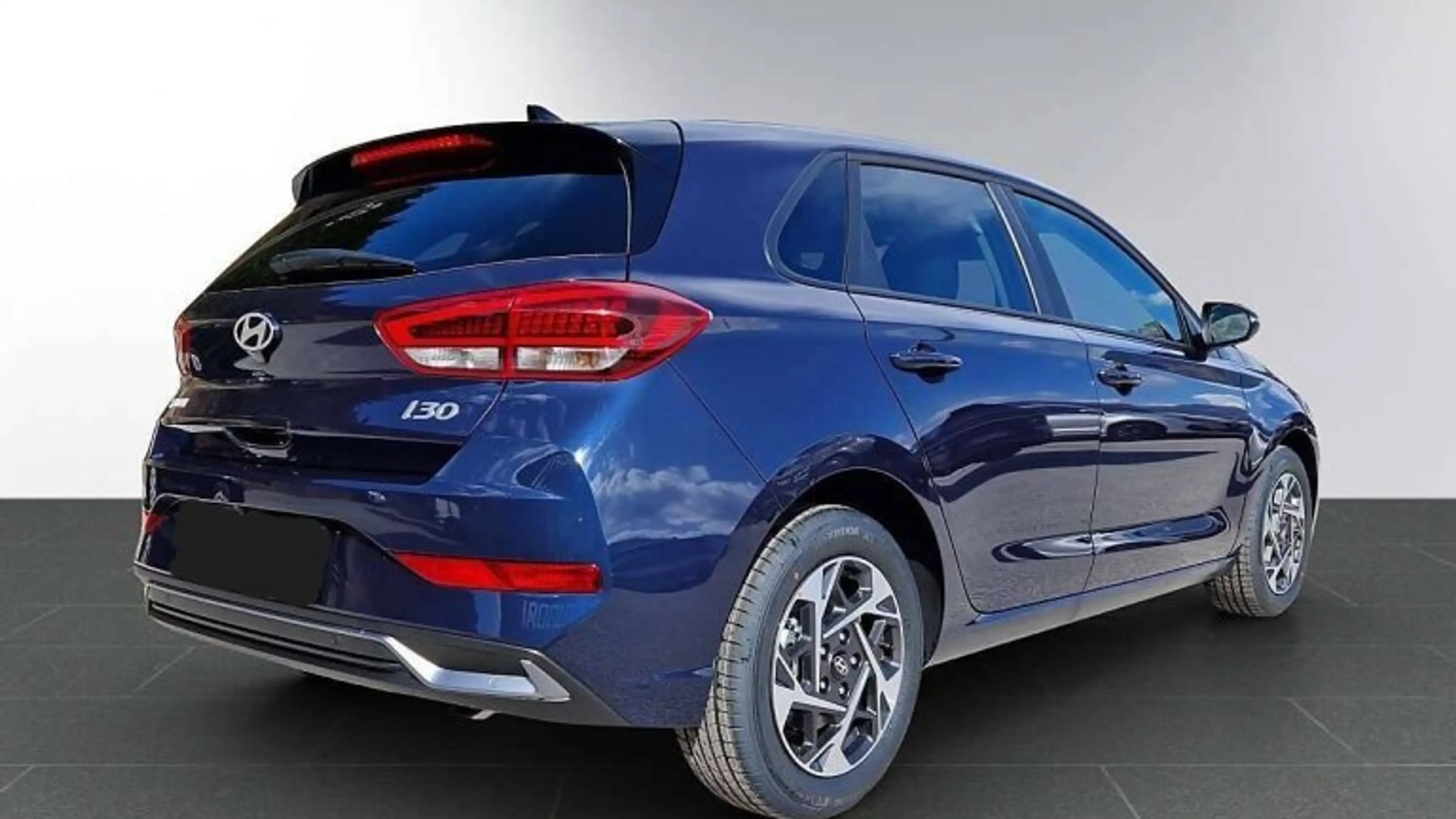 Hyundai i30 - PD GO 1.0 T-GDI — photo 11