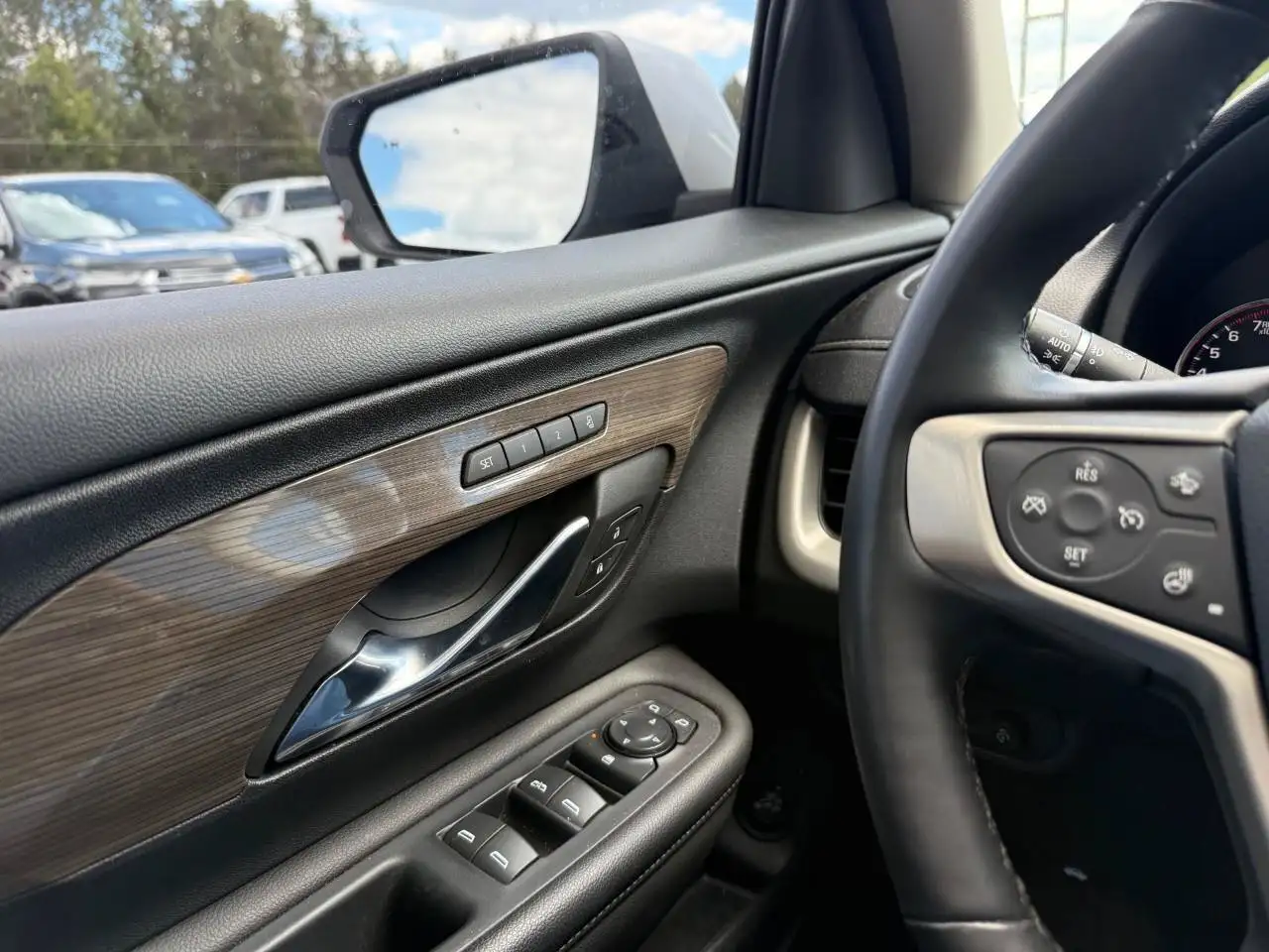 GMC Terrain снимка GMC Terrain