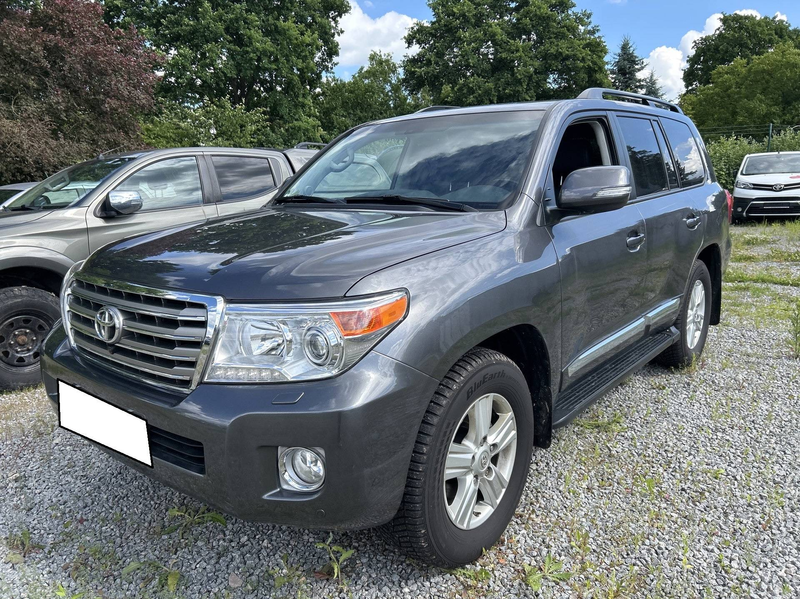 Toyota Land Cruiser Executive — photo 15