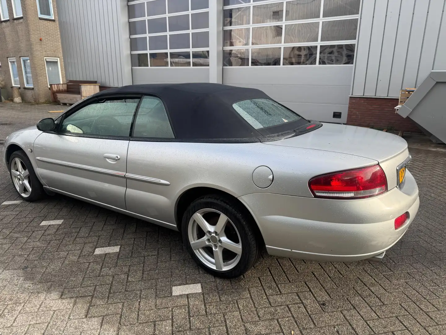 Chrysler Sebring 2.7i-V6 24V Limited Convertible Grijs - 2