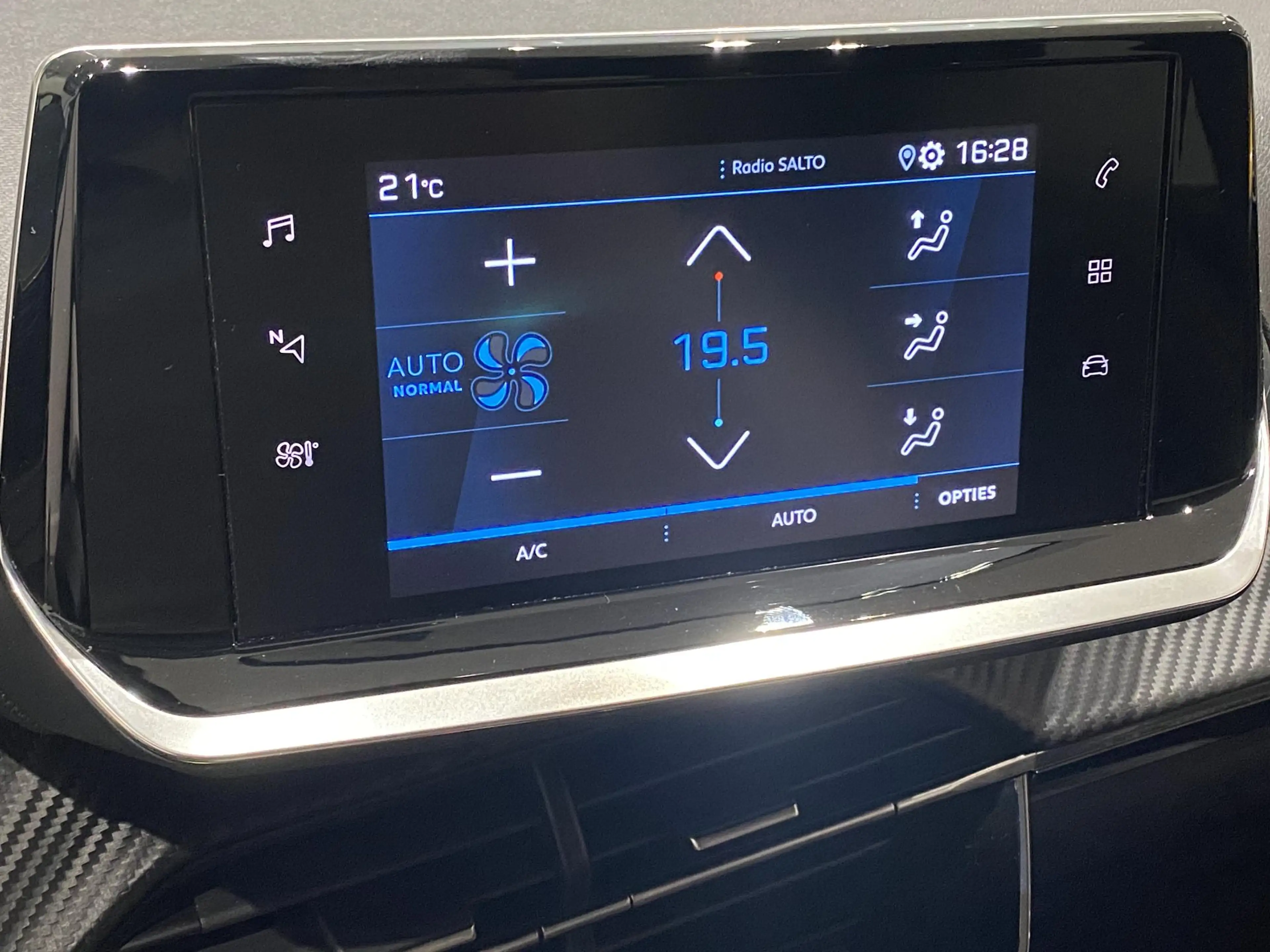 Peugeot 208 1.2 Allure | Camera | Apple Carplay/Android Auto | — photo 13