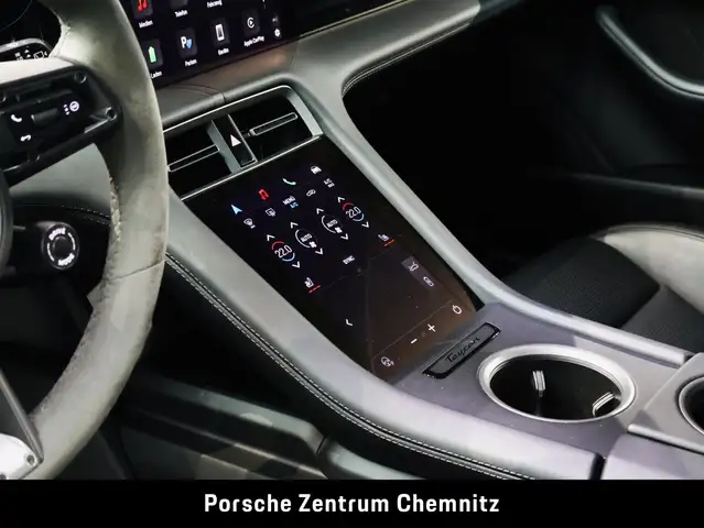 Porsche Taycan view 14
