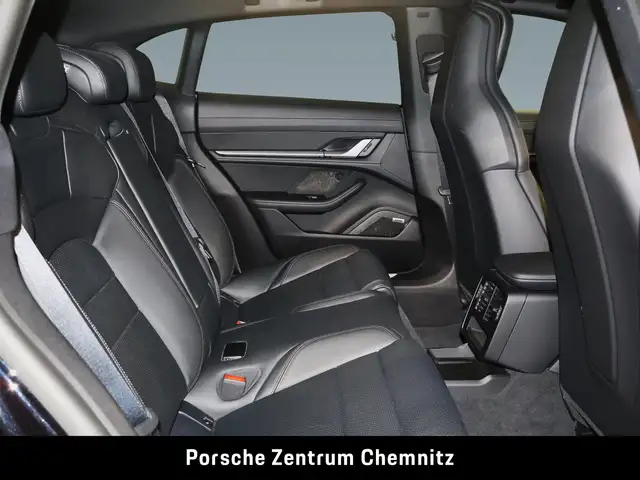 Porsche Taycan view 8