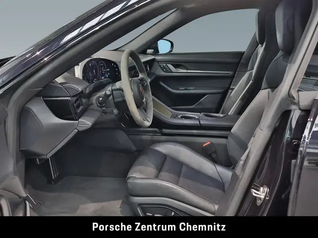 Porsche Taycan view 12