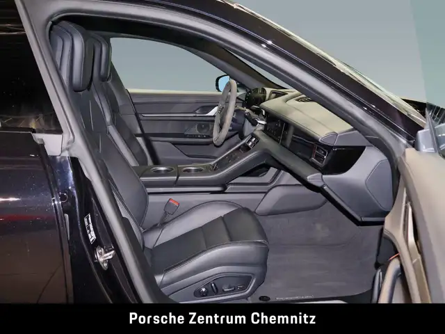 Porsche Taycan view 13