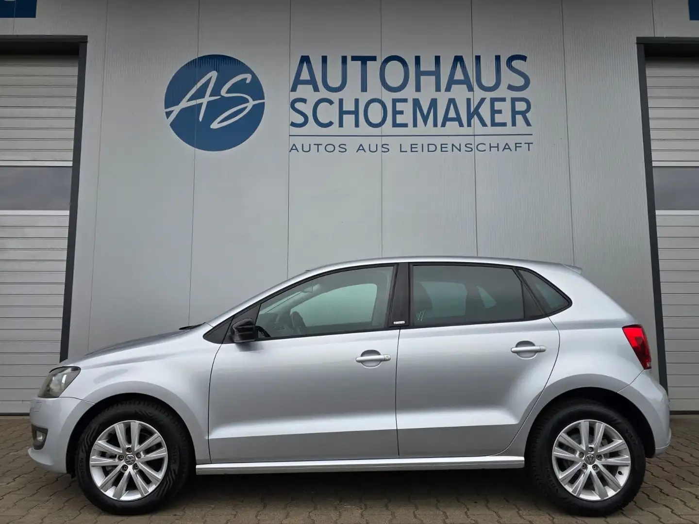 Volkswagen Polo V 1,2 Style*Erst 5.400Km*1te Hd, Scheckheft Zilver - 2