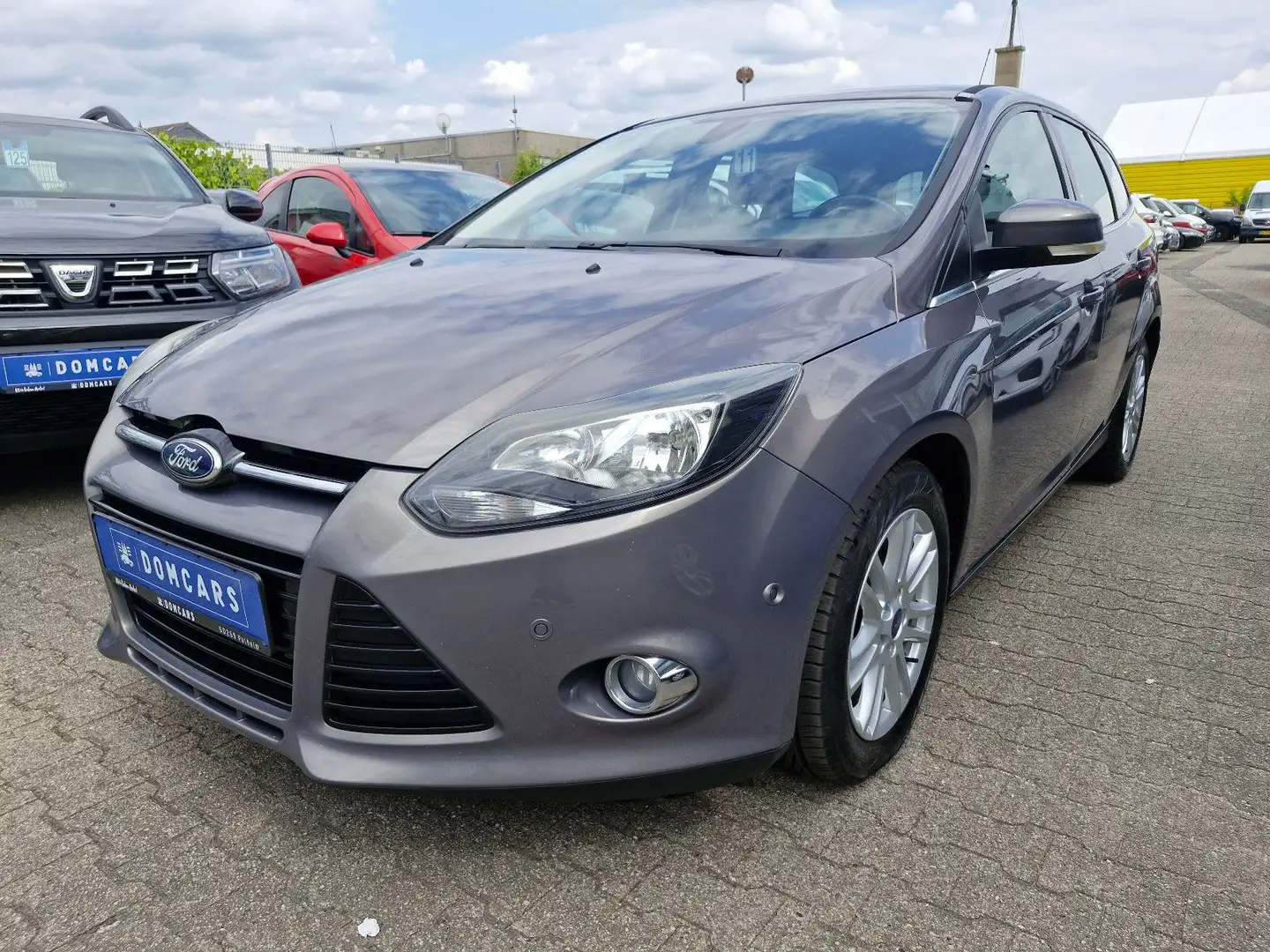 Ford Focus Turnier Titanium/ASSISTEN/GARANTIE/EURO 5/ Bruin - 2
