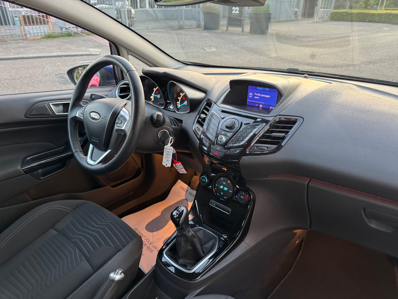 Ford Fiesta 1.0 EcoBoost Titanium Clima,Cruise,Led,Navi,Pdc — photo 15