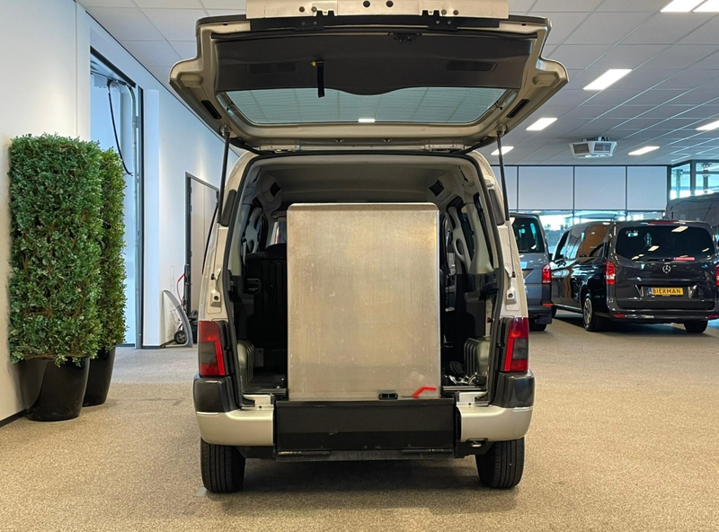 Peugeot Partner Rolstoelauto 3+1 incl. lier voor rolstoel — photo 7