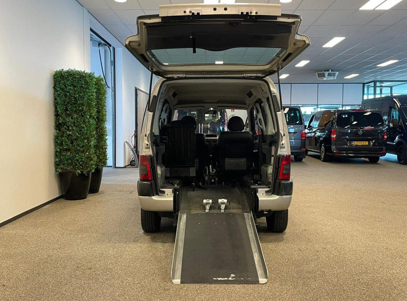 Peugeot Partner Rolstoelauto 3+1 incl. lier voor rolstoel — photo 5