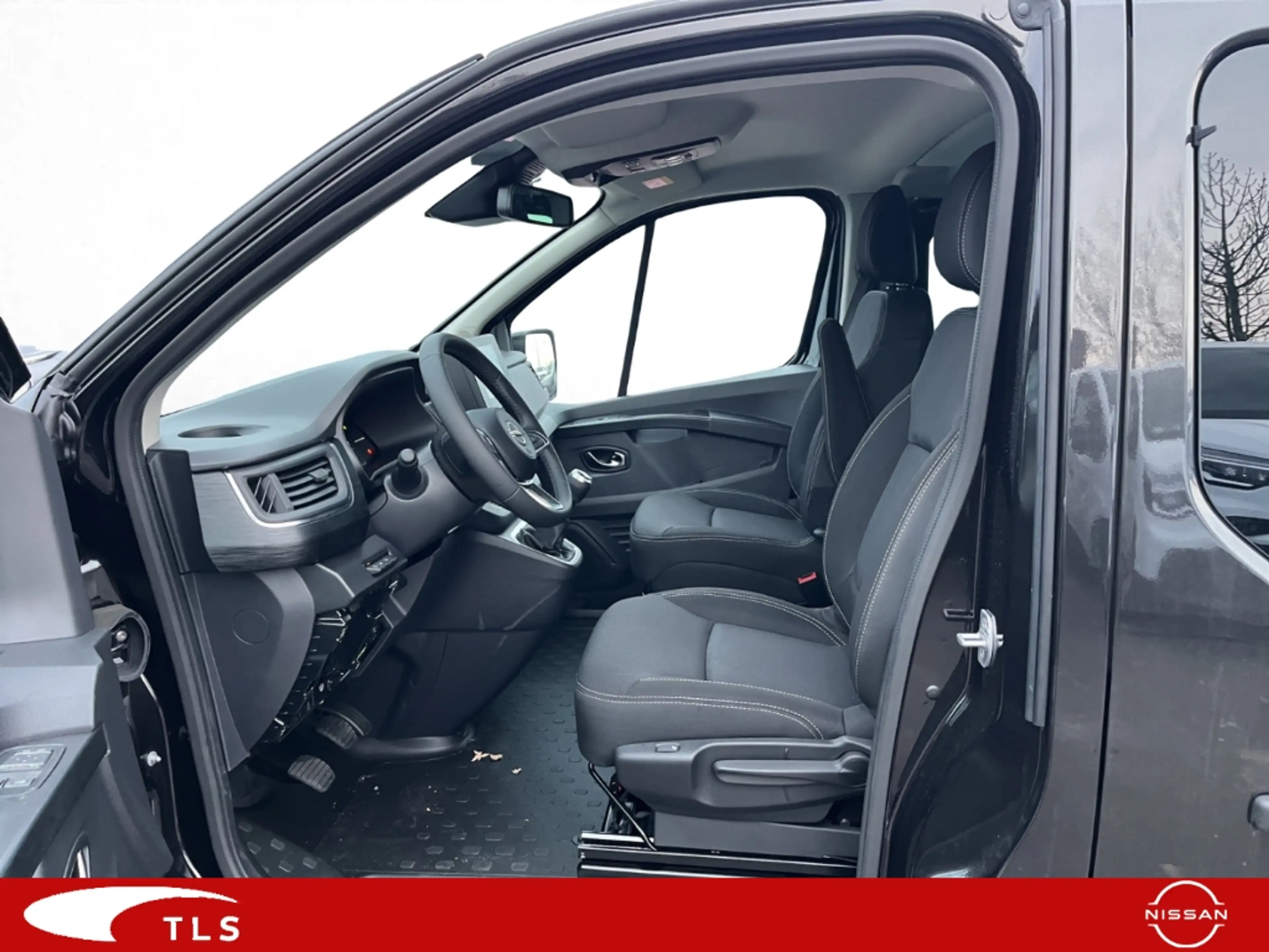 Nissan Primastar Kombi L1H1 2,8t Tekna 2 Navi 360 Kamera LED Apple — photo 9