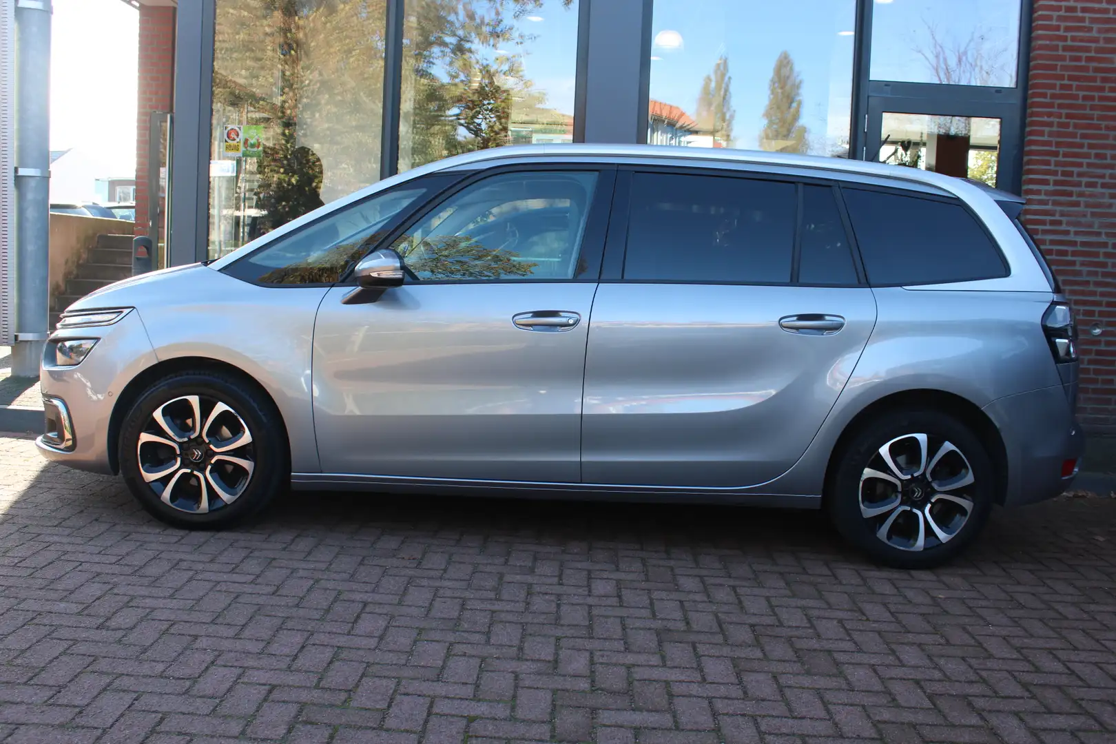 Citroen Grand C4 SpaceTourer 1.2 PureTech *Business* Aut. | 7-Pers. | Carplay | Grijs - 2