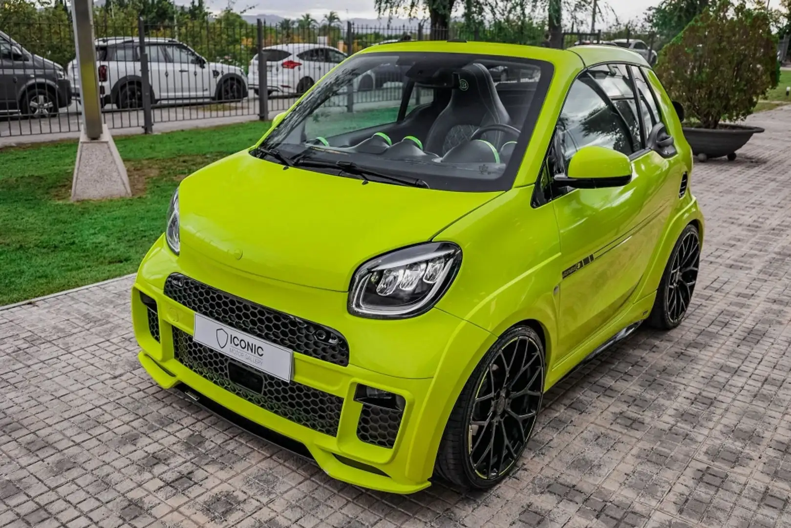 smart forTwo Cabrio EQ Amarillo - 2