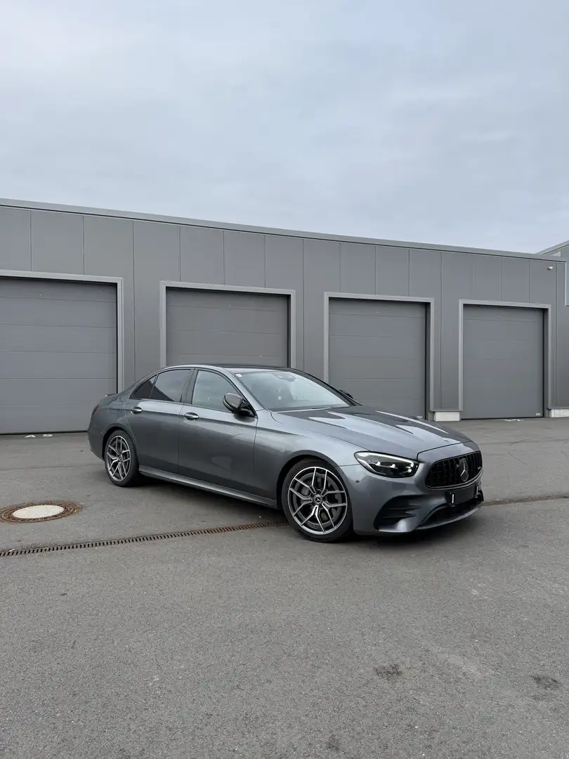 Mercedes-Benz E 220 d 9G-TRONIC AMG Line - 1