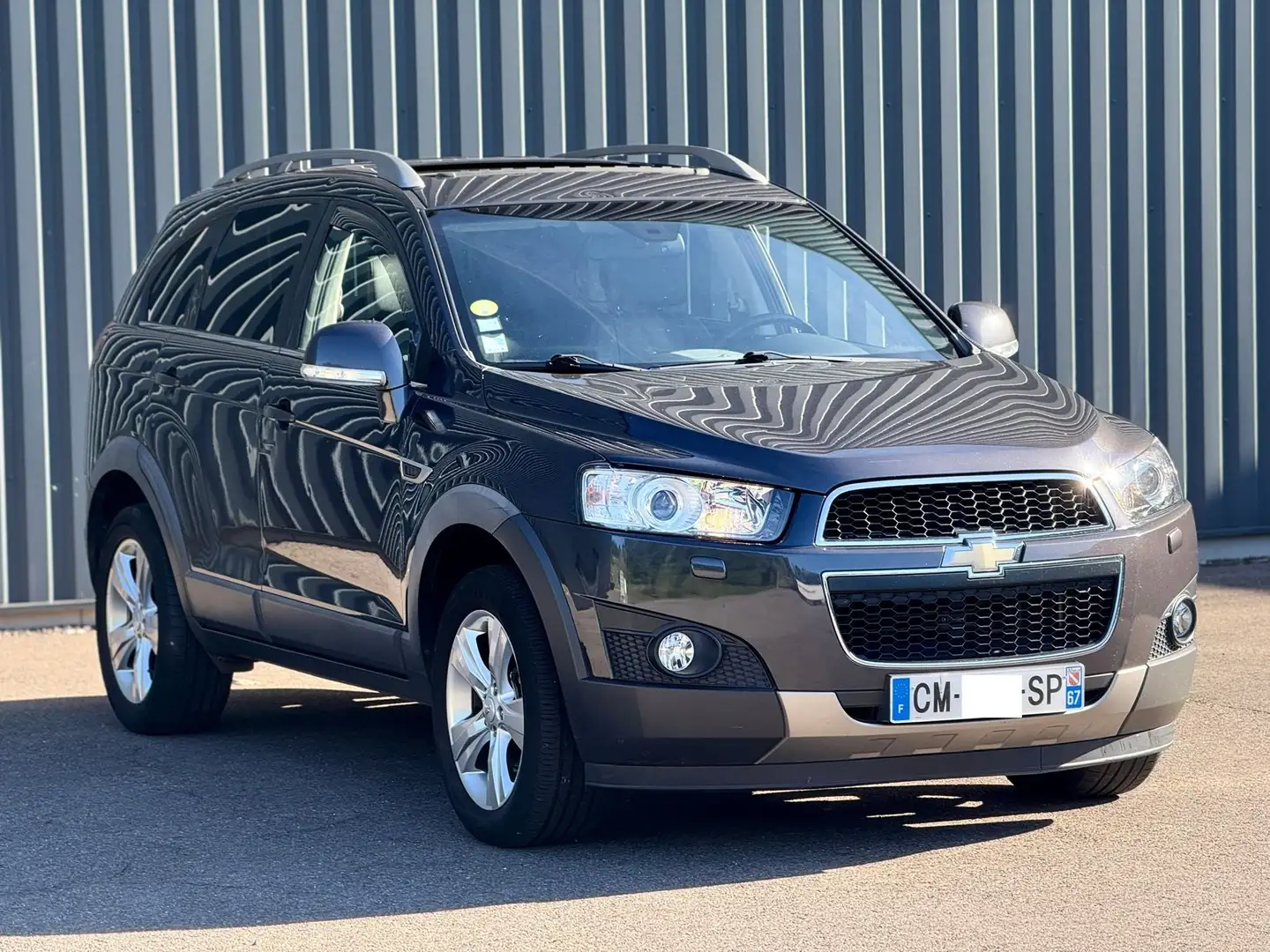 Chevrolet Captiva 2.2 VCDI 163 ch L+ 4x2 Szary - 1