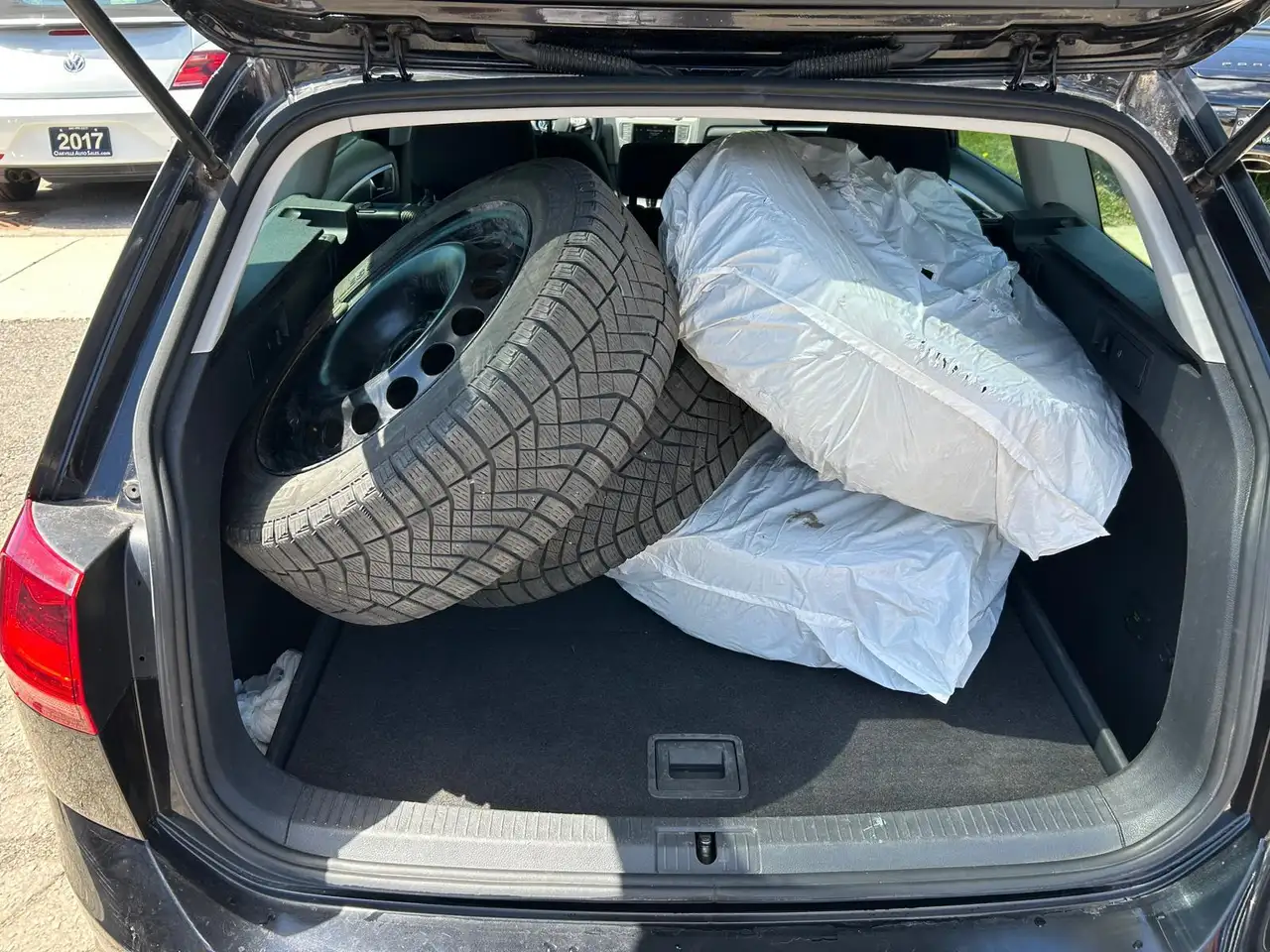 Volkswagen Golf photo Volkswagen Golf
