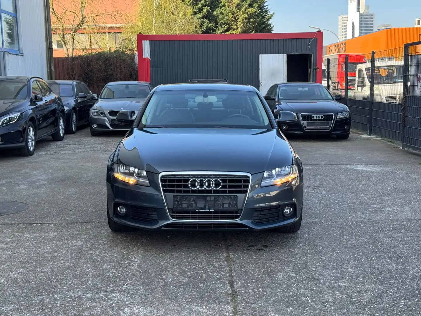Audi A4 2.0 TDI lim/Automatik/Leder/Sitzheiz/Tempo/2H Grau - 2