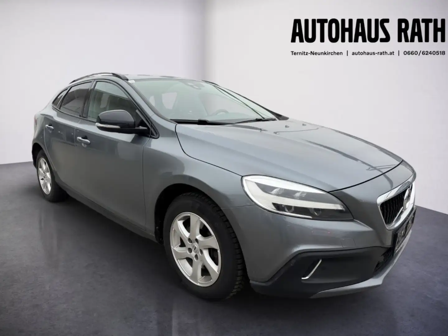 Volvo V40 Cross Country - 2