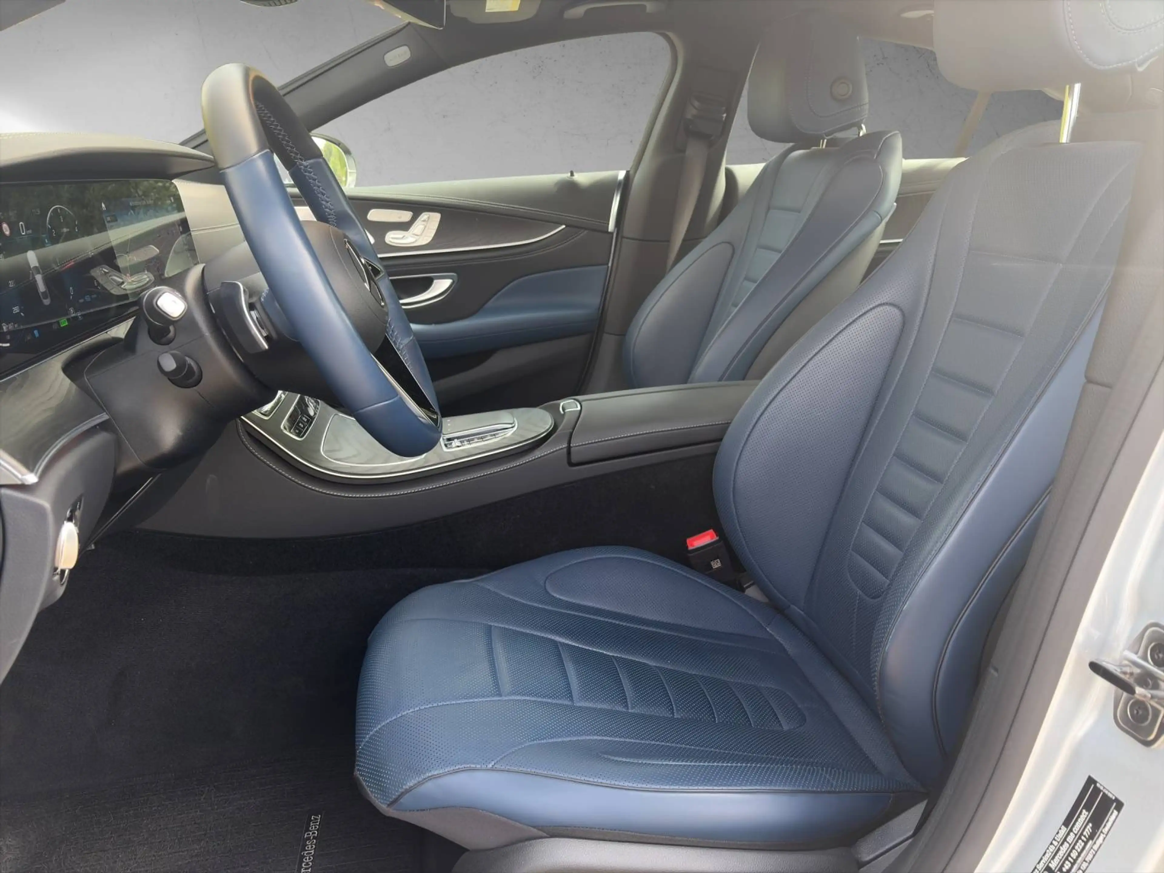 Mercedes-Benz CLS 300 CLS 300 d 4Matic ///AMG Line — photo 12