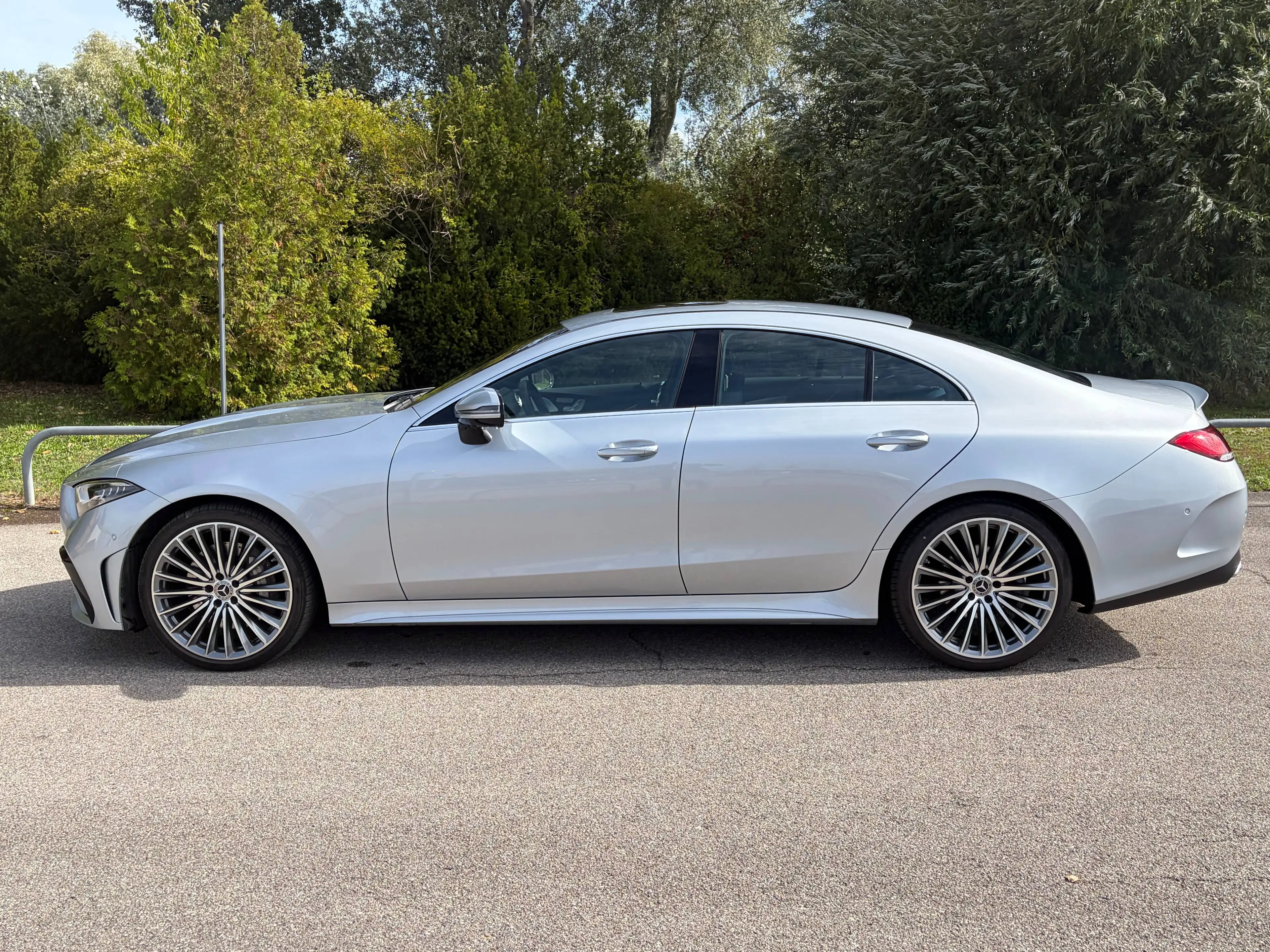 Mercedes-Benz CLS 300 CLS 300 d 4Matic ///AMG Line — photo 8