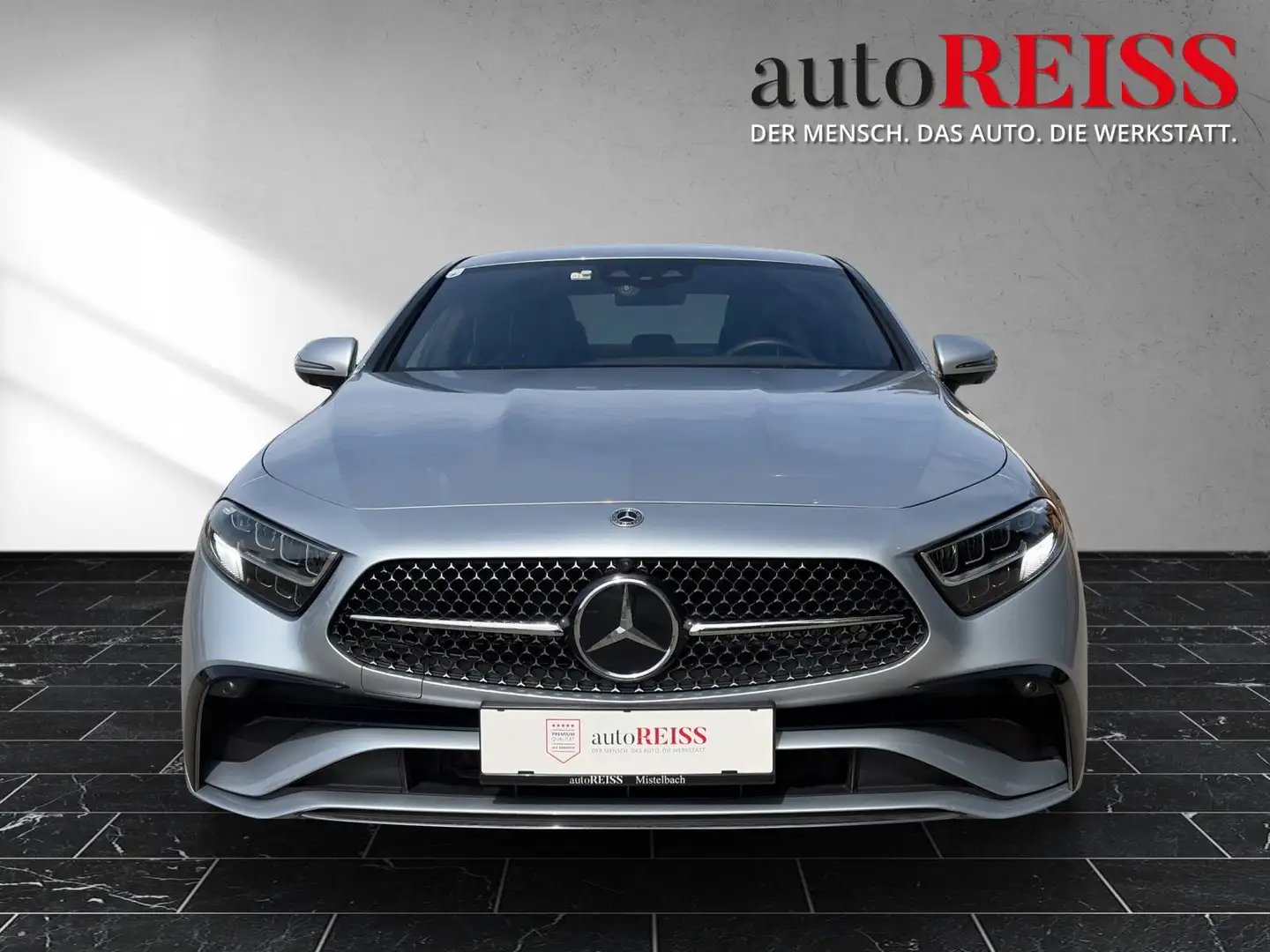 Mercedes-Benz CLS 300 CLS 300 d 4Matic ///AMG Line Silber - 2