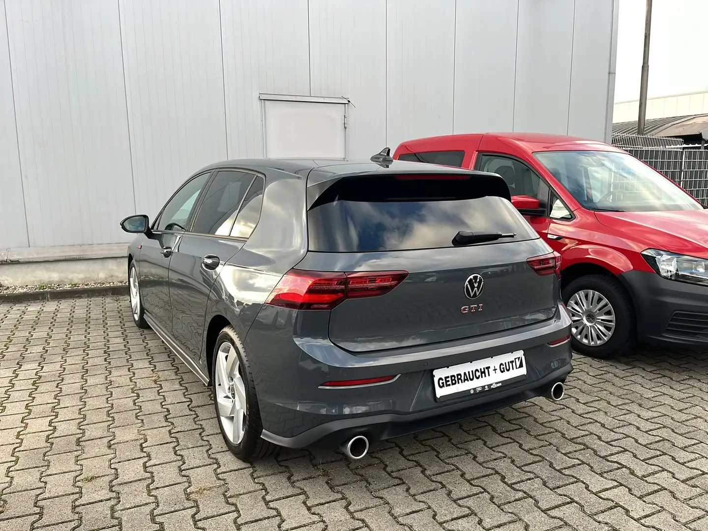 Volkswagen Golf VIII GTI DSG Matrix Leder Navi-Pro DCC H&K Grau - 2