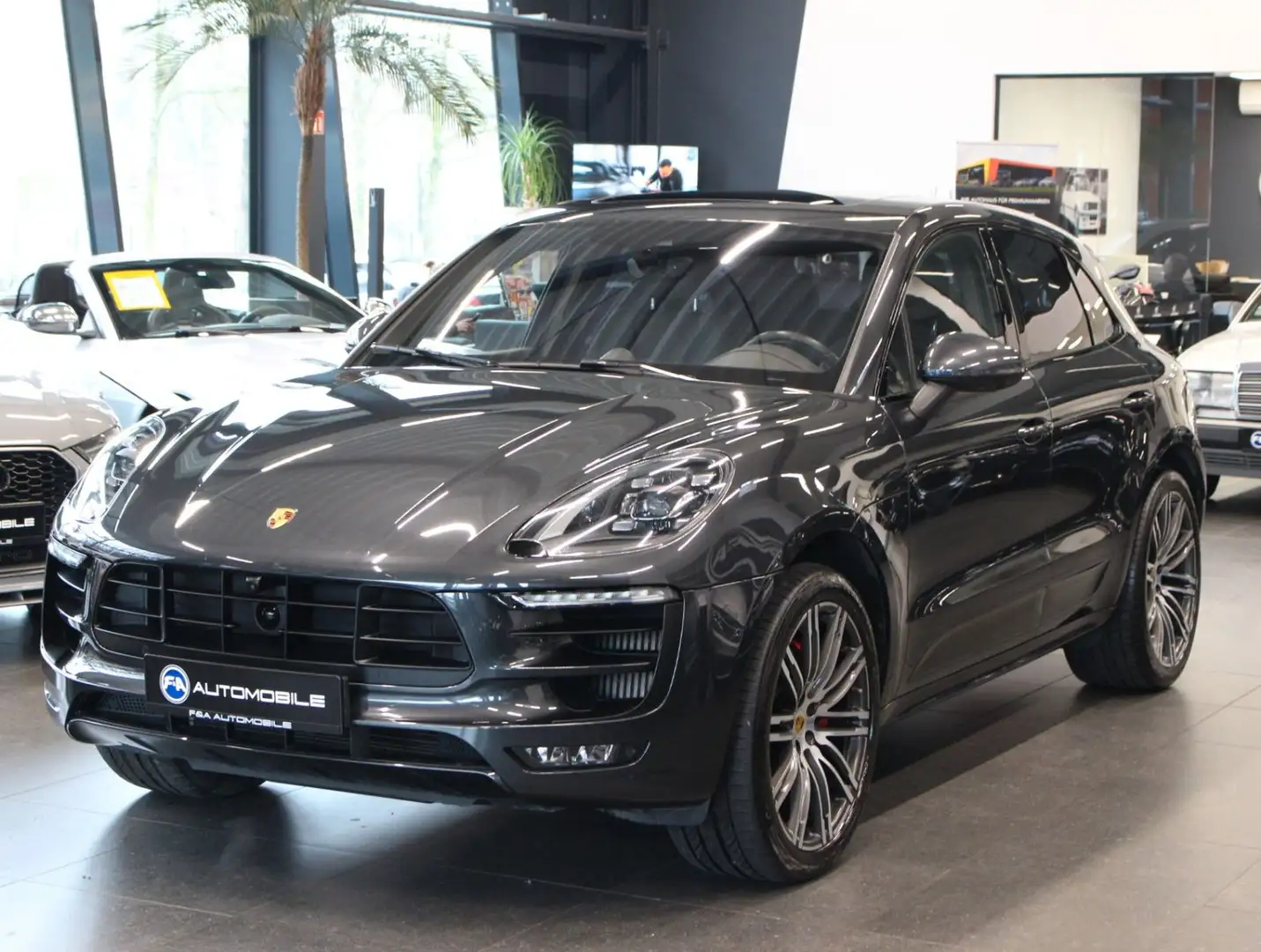 Porsche Macan GTS Sport Design Sport Chrono*Pano Gris - 1