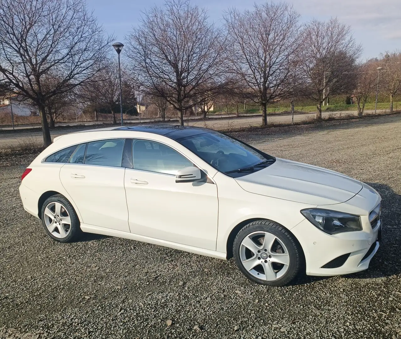 Mercedes-Benz CLA 200 Shooting Brake d (cdi) Premium auto - 2