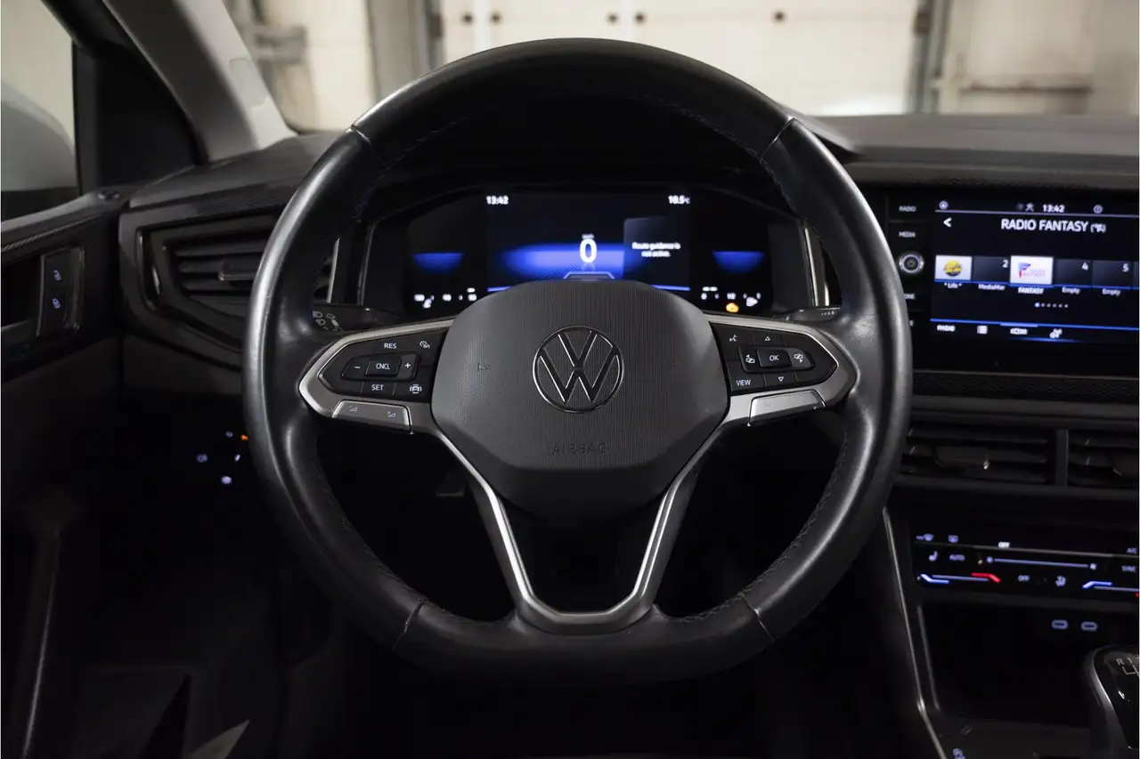 Volkswagen Polo 1.0 TSI Life|CarPlay|SHZ|PDC v+h|LED|Tempo 10