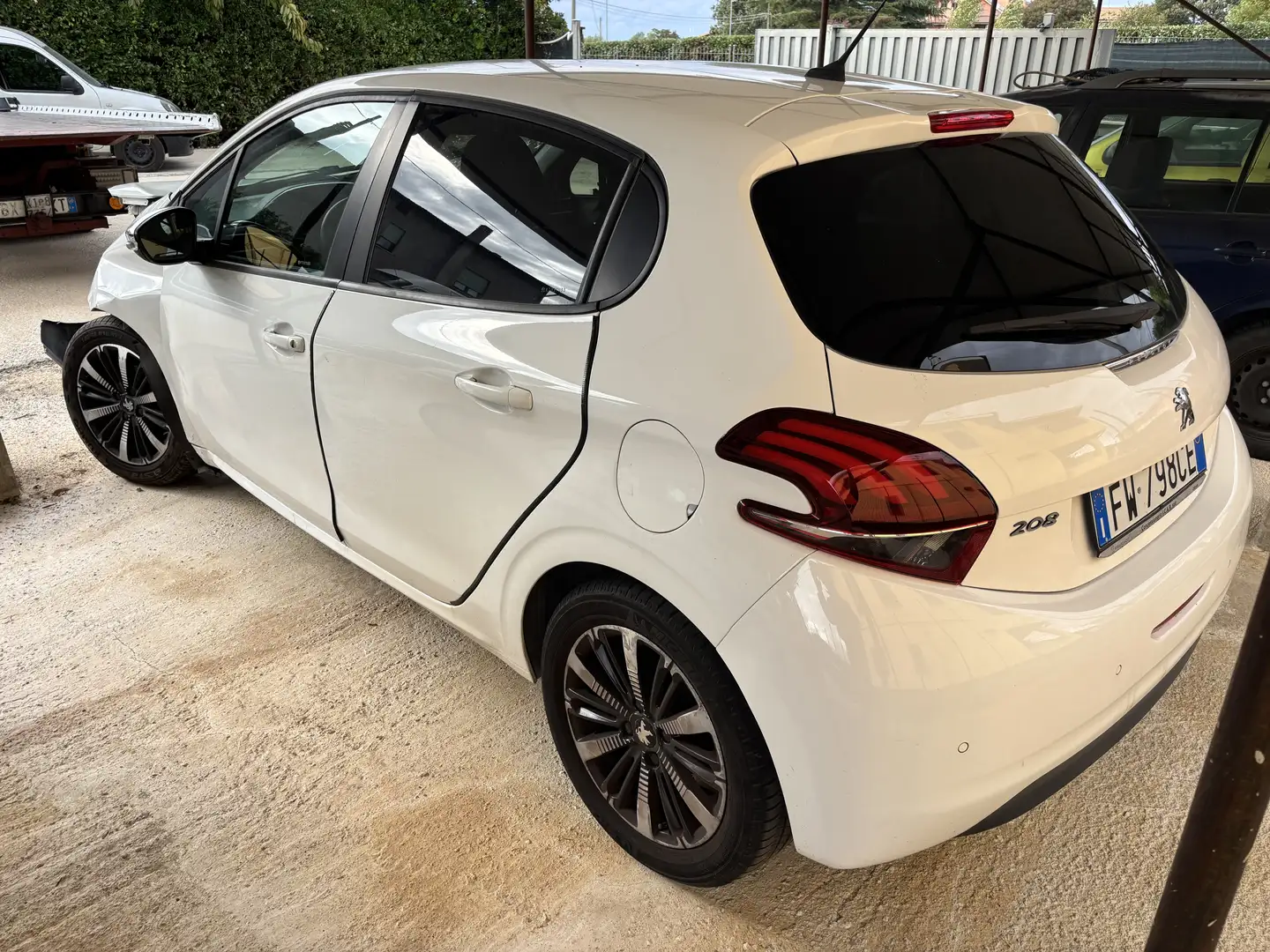 Peugeot 208 5p 1.2 puretech Allure s&s 82cv my18 - 2