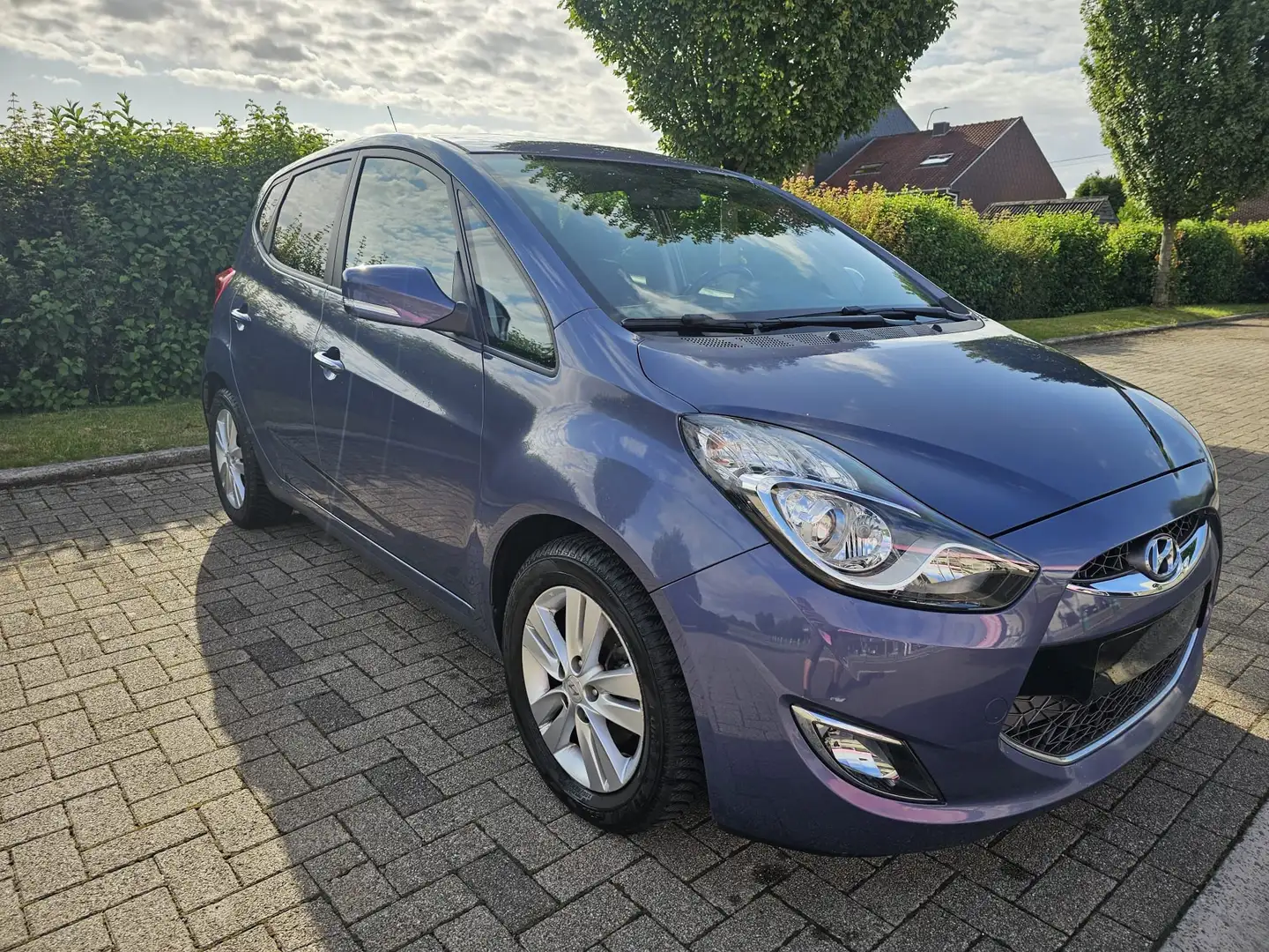 Hyundai iX20 ix20 1.4 CRDi(Gekeurd met Rose formuler) Bleu - 2