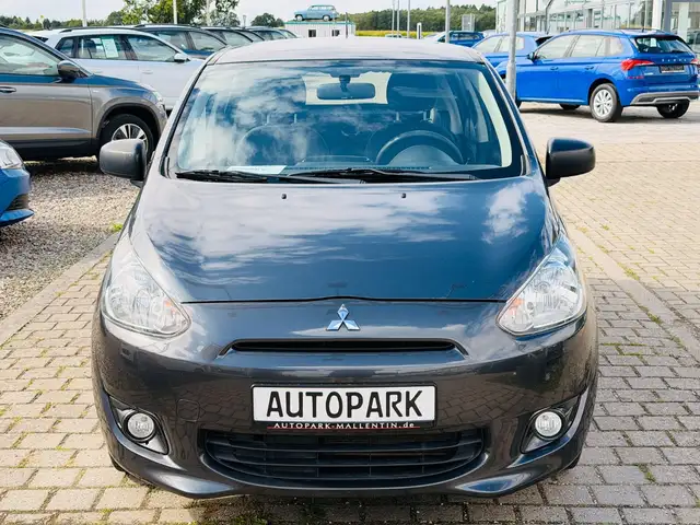 Mitsubishi Space Star view 2