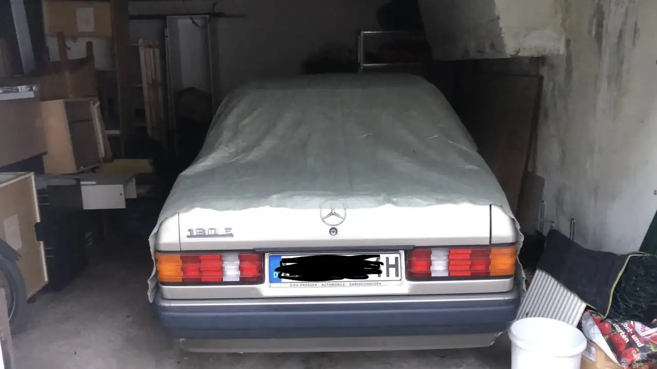 Mercedes-Benz 190 E, foto 12
