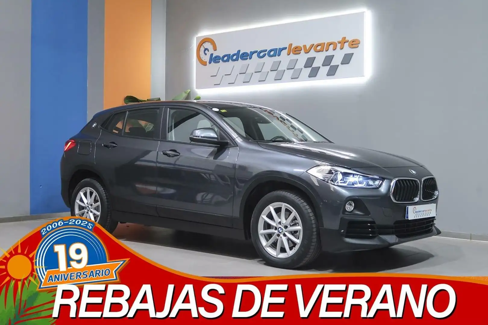 BMW X2 sDrive 18dA Gris - 1