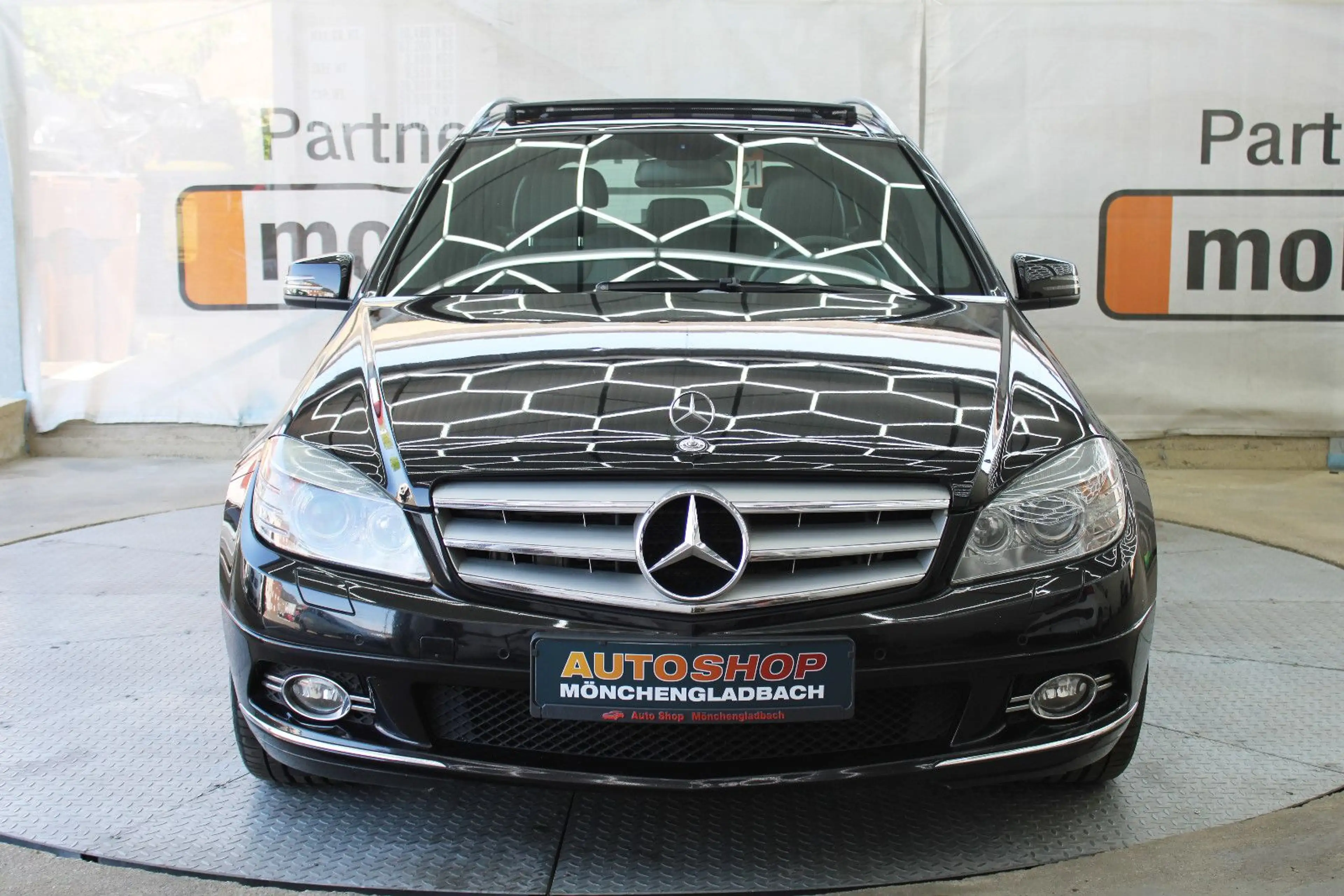 Mercedes-Benz C 350 C350 BE 4Matic *AMG-Line*Avantgarde*Automatik* — photo 10