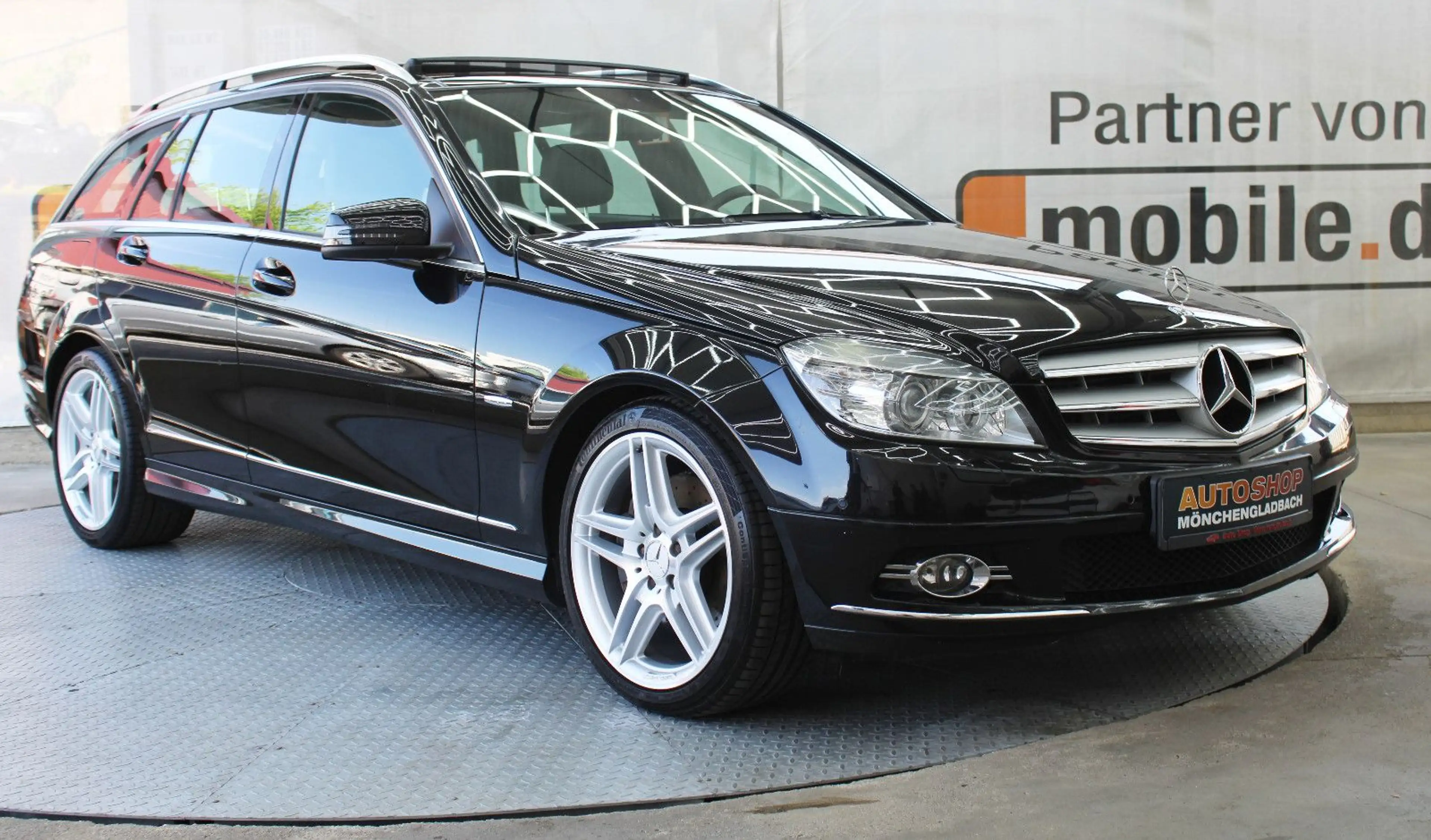 Mercedes-Benz C 350 C350 BE 4Matic *AMG-Line*Avantgarde*Automatik* — photo 9